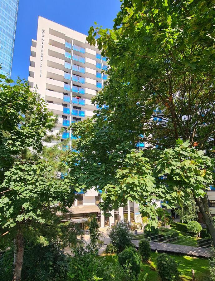 קורבוו Fraser Suites Paris La Defense מראה חיצוני תמונה The building in 2019