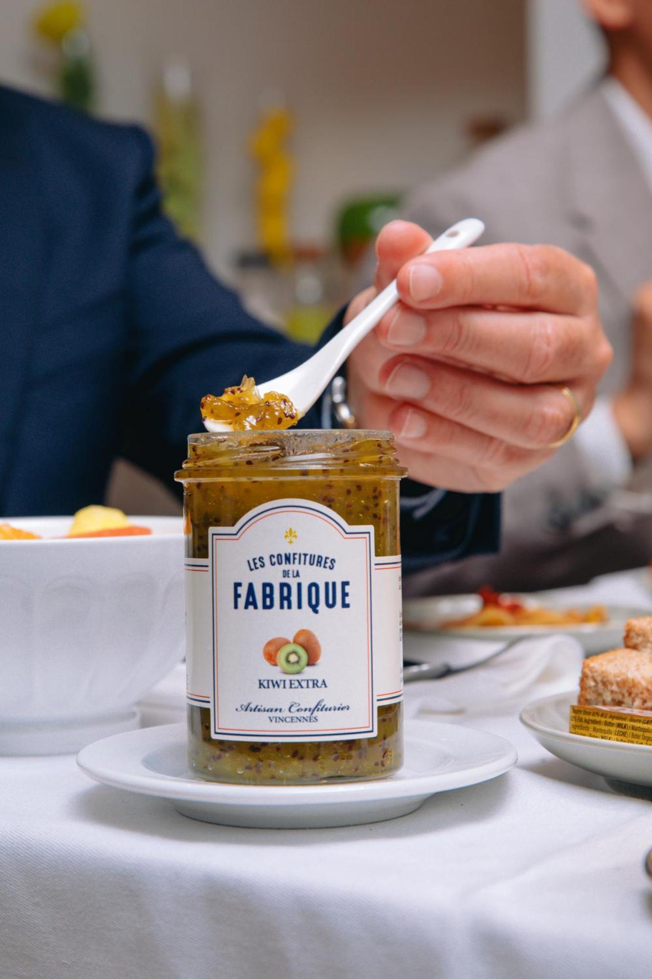 קורבוו Fraser Suites Paris La Defense מראה חיצוני תמונה A jar of kiwifruit jam